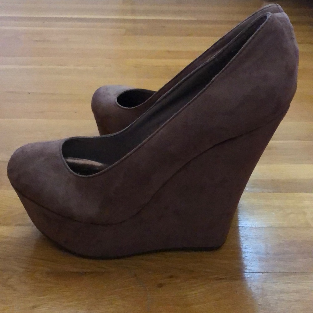 Faux suede wedges - Picture 3 of 4